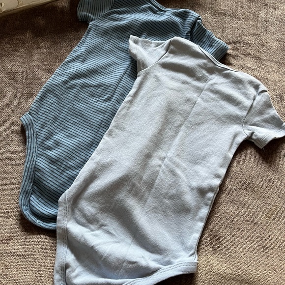 2 Blue Carter’s 18 Month Baby Onesies - Picture 2 of 6